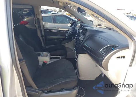 2012 Chrysler Town & Country Touring из США, поврежденный, VIN 2C4RC1BG3CR126636